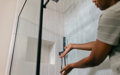 Traditional Water Heaters v. Tankless Water Heaters, Which Is Right for Your Home?